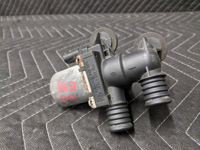 BMW E39/E46/E52/E83 3-Series 5-Series X3 Z8 Heater Control Valve 64118369805