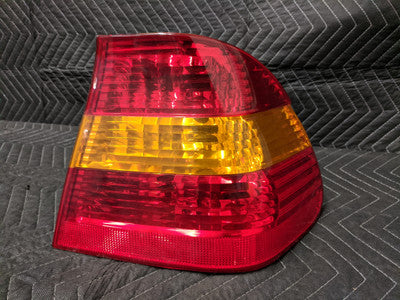 BMW E46 3-Series Tail Light Amber Right Passenger 63216907934