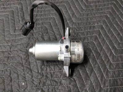 BMW E60/E61/E63/E64/E81/E87/E90 M5 M6 Power Brake Vacuum Pump Hella 34336769029
