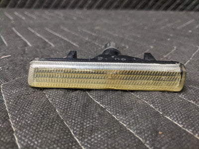 BMW E38/E46 3-Series M3 7-Series Side Marker Turn Signal White Right 63136900532