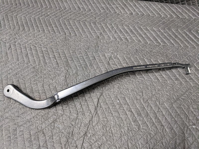 BMW E90/E91/E92/E93 3-Series Windshield Wiper Arm Right 61617171641