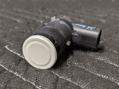 BMW E63/E64 Ultrasonic PDC Parking Sensor Rear 6989070