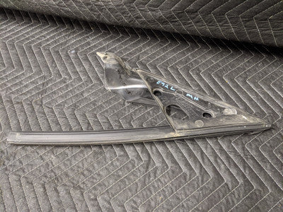 BMW E92/E93 3-Series Coupe Convertible Window Guide Front Left 51337119067