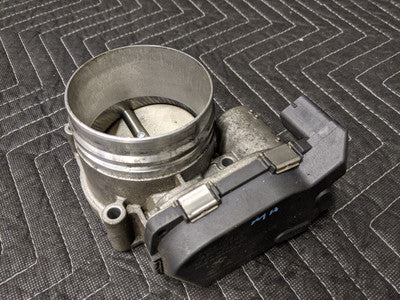BMW E82/E88/E90/E91/E92/E93 1-Series 3-Series Throttle Housing Assembly 13547556119