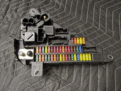BMW E64 M6 Rear Power Distribution Fuse Box 6906619