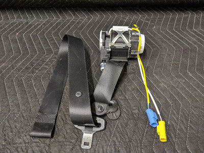 BMW E82 1-Series Coupe Front Right Passenger Seatbelt Upper 72112996152