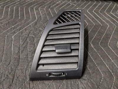 BMW E81/E82/E87/E88 1-Series Fresh Air Grill Left 64227059187