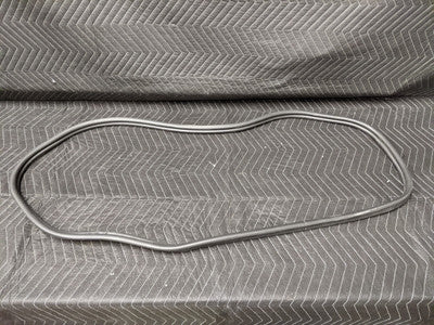 BMW E82/E88 1-Series Trunk Lid Weather Strip Seal 51767208106