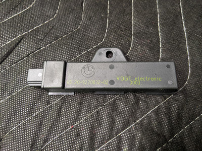 BMW F07/F10/F11 5-Series Interior Convenience Access Antenna 65209220832
