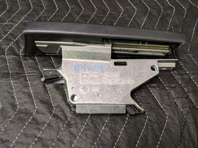 BMW E60/E61 5-Series Center Console Adjuster Unit Schwarz 51167060171