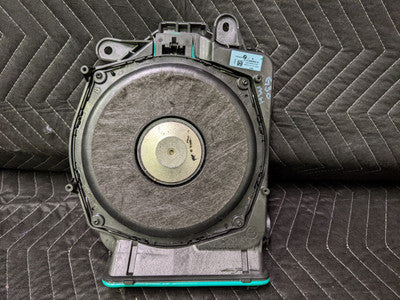 BMW F90/G30/G31 5-Series Central Bass Speaker Left Driver 65136800953