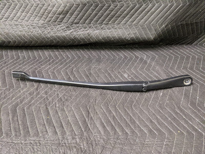 BMW F90/F91/G11/G12/G14/G15/G16/G30 Windshield Wiper Arm Right 61617357315