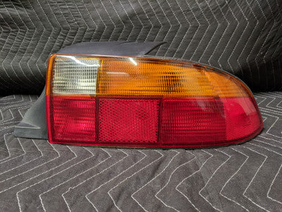 BMW Z3 Tail Light Right Passenger 63218389714